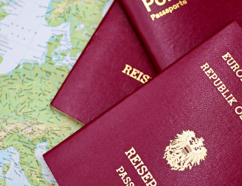 Klage gegen Gemeinde: Reisekosten nach Pass-Versäumnis erstattet!