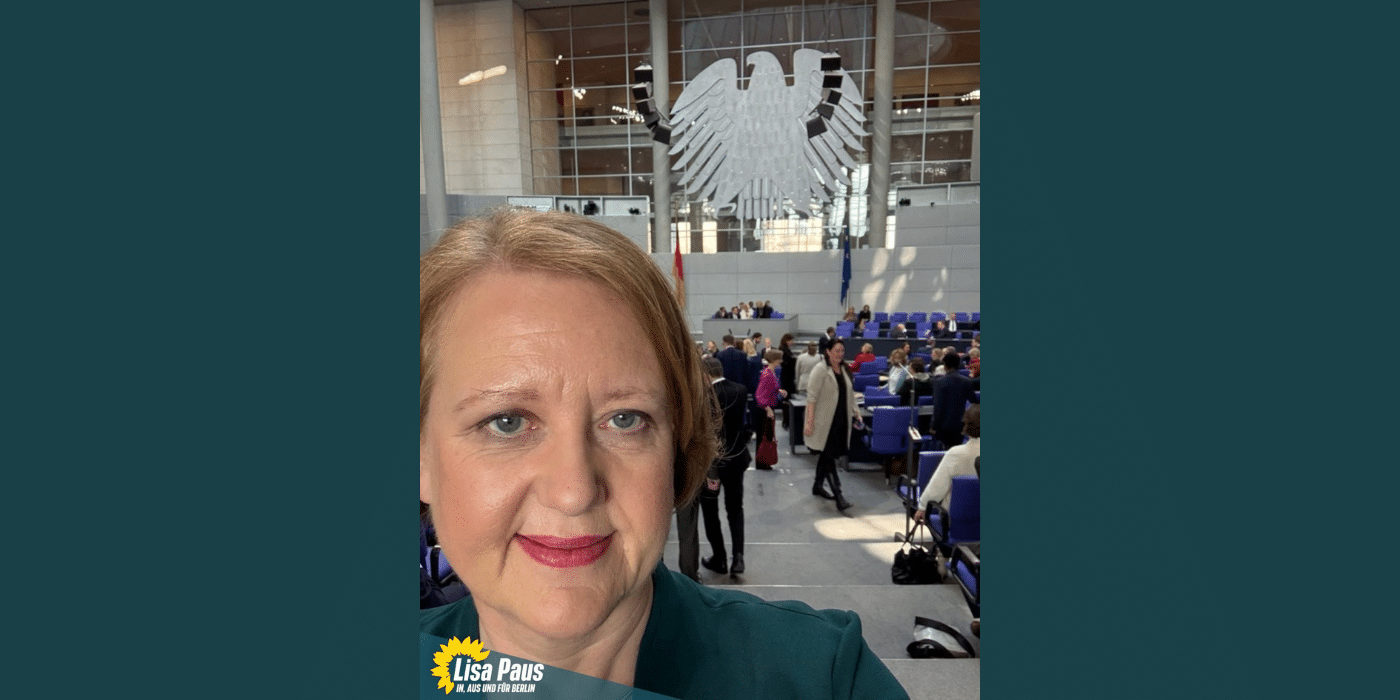 Lisa Paus vor Bundestag