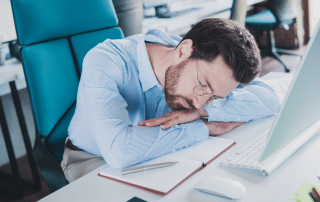 Schlafen im Büro